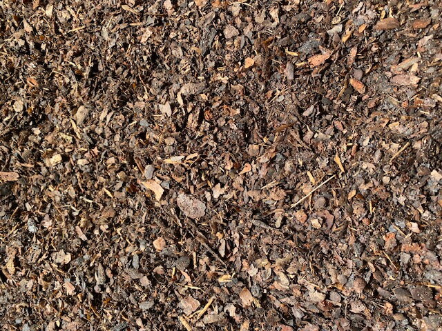 Borovicová kôra 80 L, frakcia 10 - 20 mm